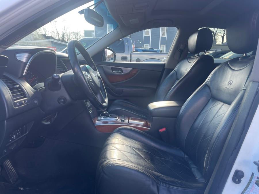 2010 Infiniti FX35 photo