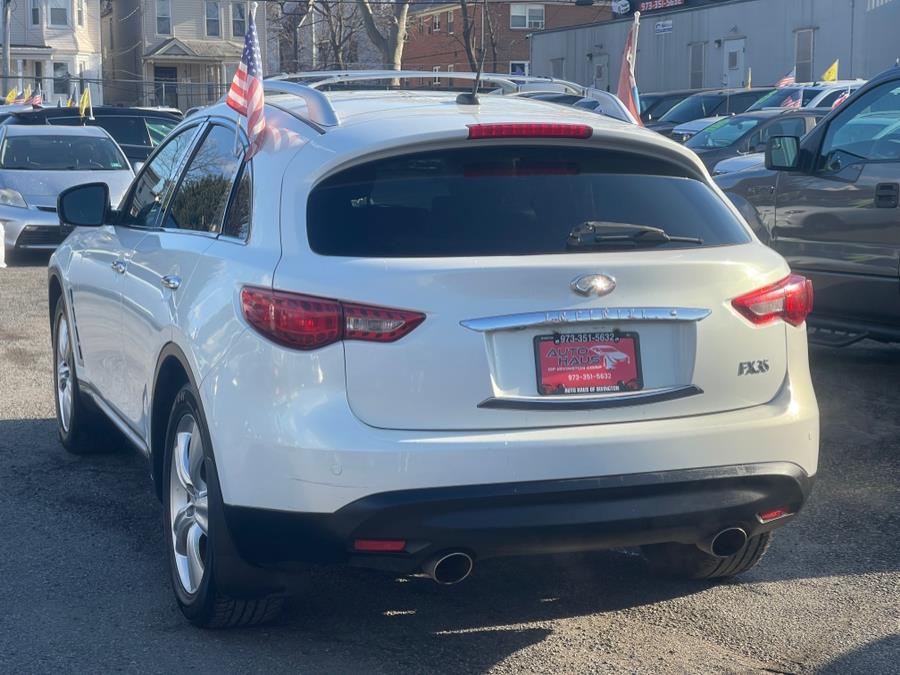 2010 Infiniti FX35 photo