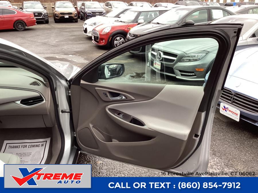 2017 Chevrolet Malibu 4dr Sdn LS w/1LS photo