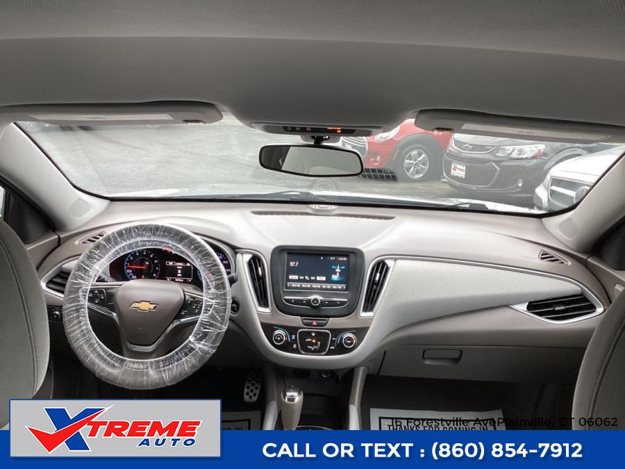 2017 Chevrolet Malibu 4dr Sdn LS w/1LS photo