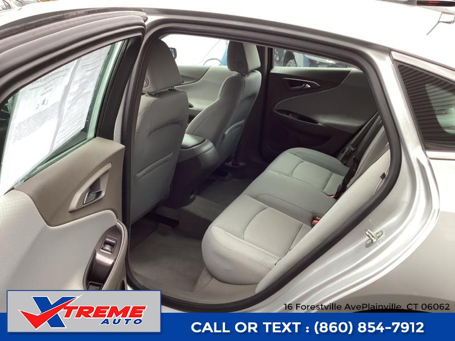 2017 Chevrolet Malibu 4dr Sdn LS w/1LS photo
