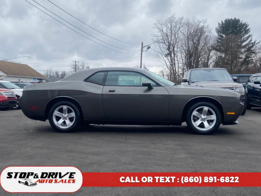 2010 Dodge Challenger SE photo
