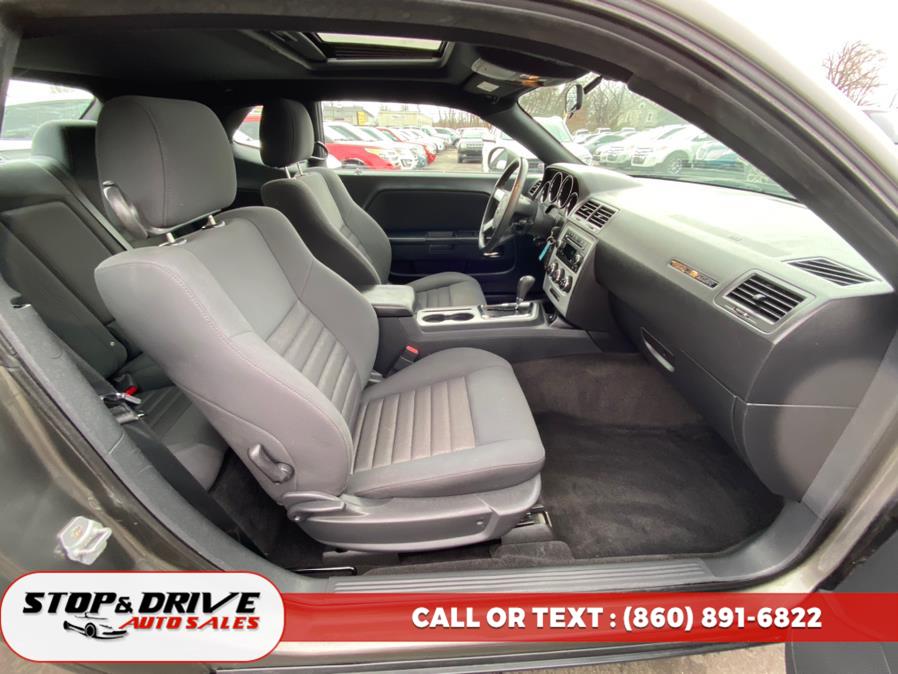 2010 Dodge Challenger SE photo