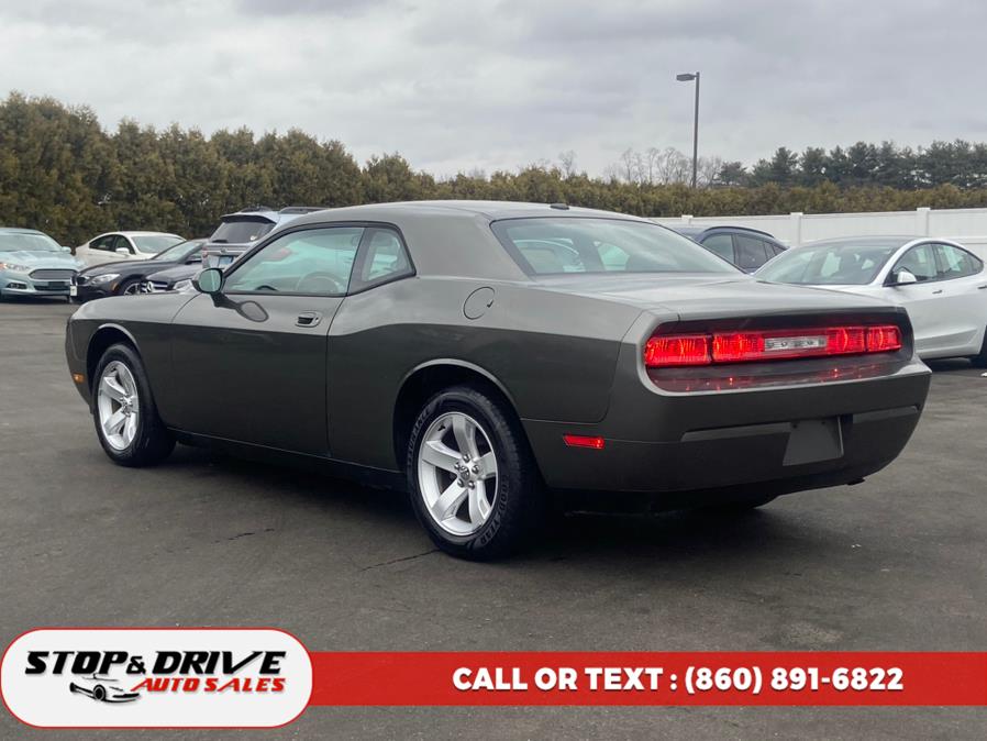 2010 Dodge Challenger SE photo