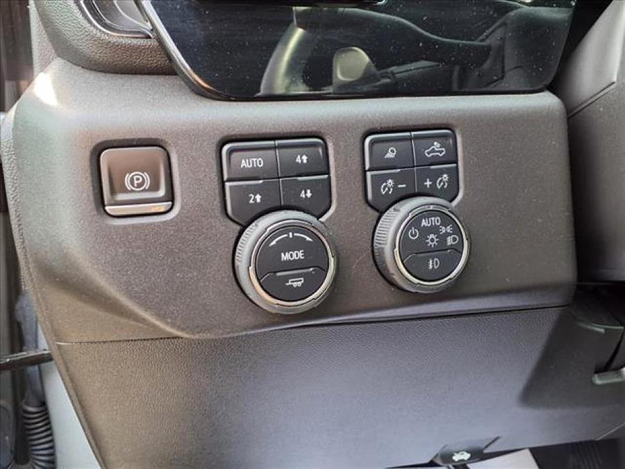2023 Chevrolet Silverado 1500 ZR2 photo