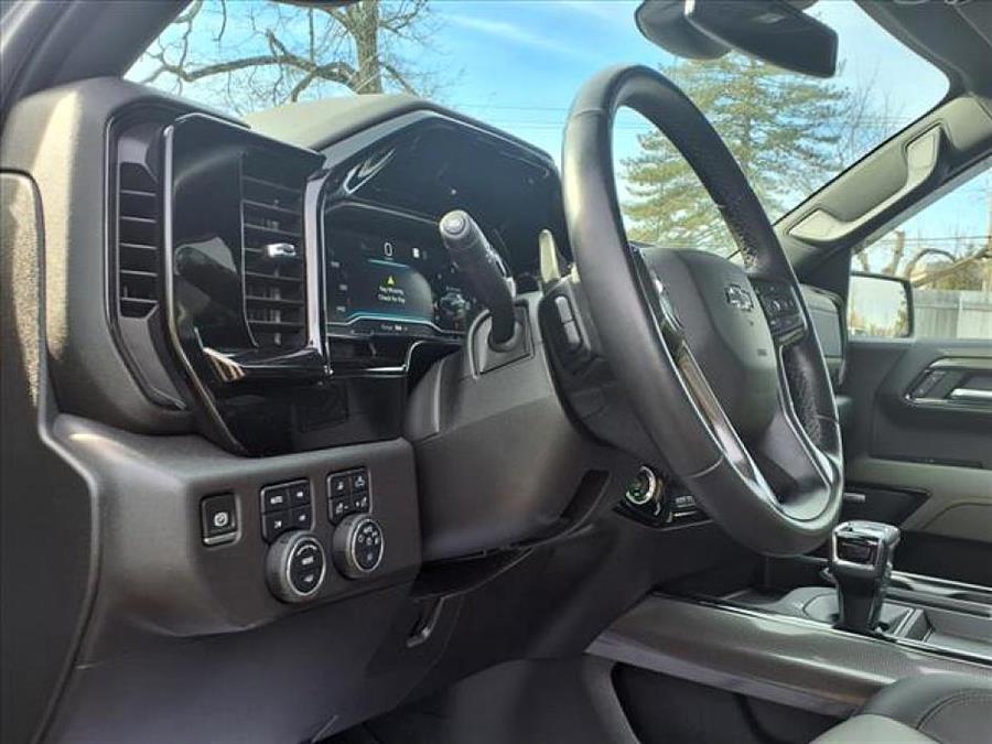 2023 Chevrolet Silverado 1500 ZR2 photo
