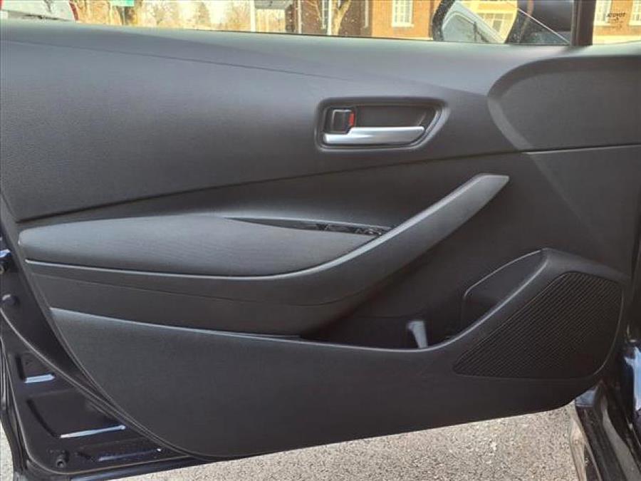 2021 Toyota Corolla LE photo