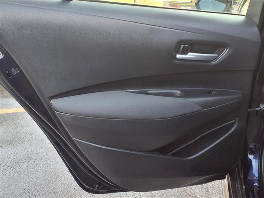 2021 Toyota Corolla LE photo