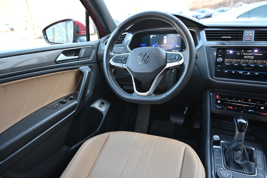 2022 Volkswagen Tiguan 2.0T SE 4MOTION photo