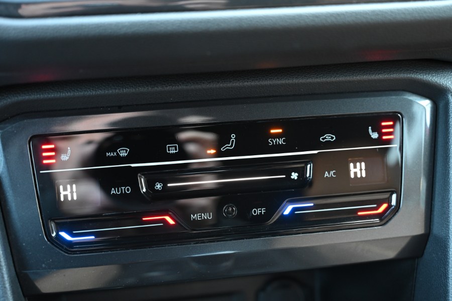 2022 Volkswagen Tiguan 2.0T SE 4MOTION photo