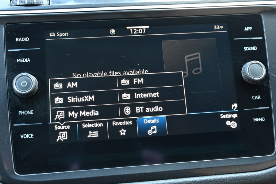 2022 Volkswagen Tiguan 2.0T SE 4MOTION photo