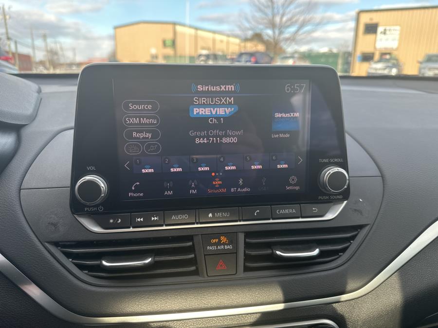 2022 Nissan Altima 2.5 SV photo