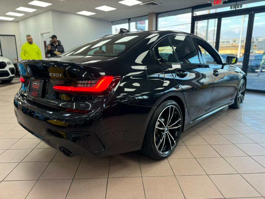 2022 BMW 3-Series 330i xDrive Sedan North Americ photo