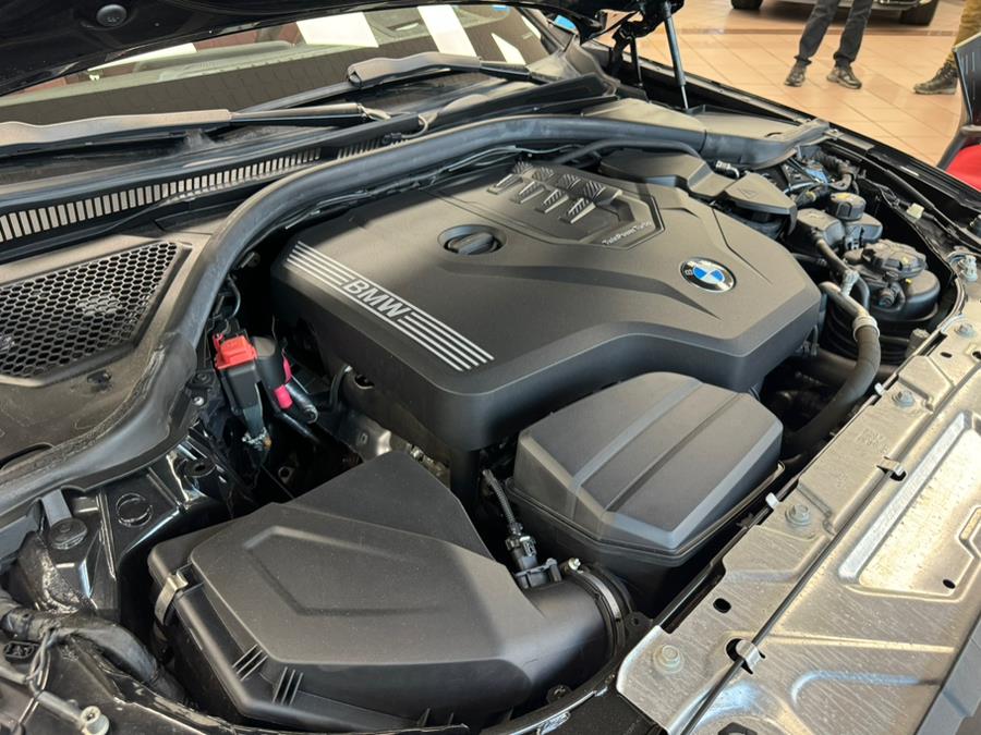 2022 BMW 3-Series 330i xDrive Sedan North Americ photo