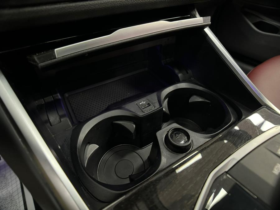 2022 BMW 3-Series 330i xDrive Sedan North Americ photo