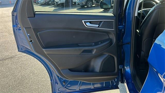 2024 Ford Edge SEL photo