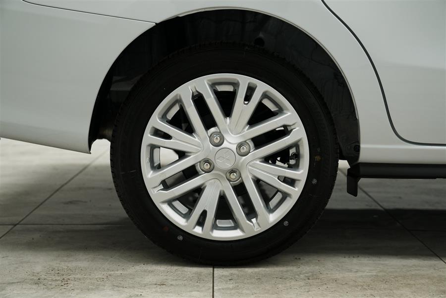 2024 Subaru Mirage G4 LE photo