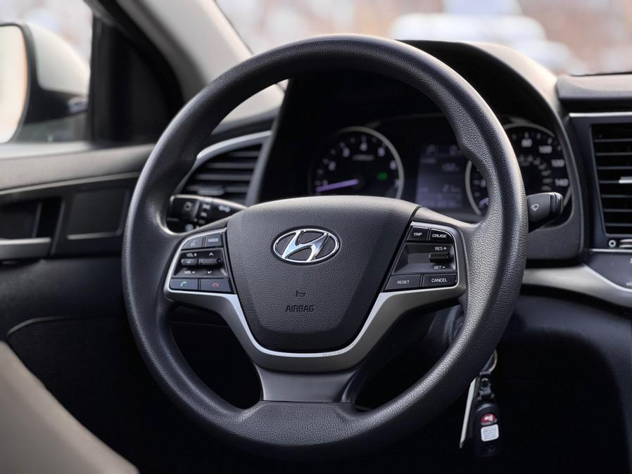 2018 Hyundai Elantra SE 2.0L Auto (Alabama) photo