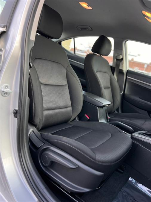2018 Hyundai Elantra SE 2.0L Auto (Alabama) photo