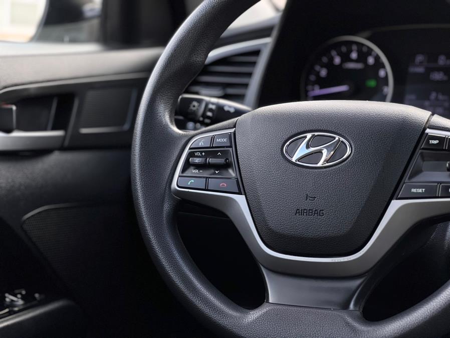 2018 Hyundai Elantra SE 2.0L Auto (Alabama) photo