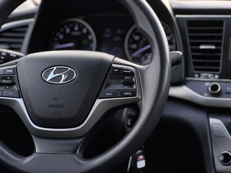 2018 Hyundai Elantra SE 2.0L Auto (Alabama) photo