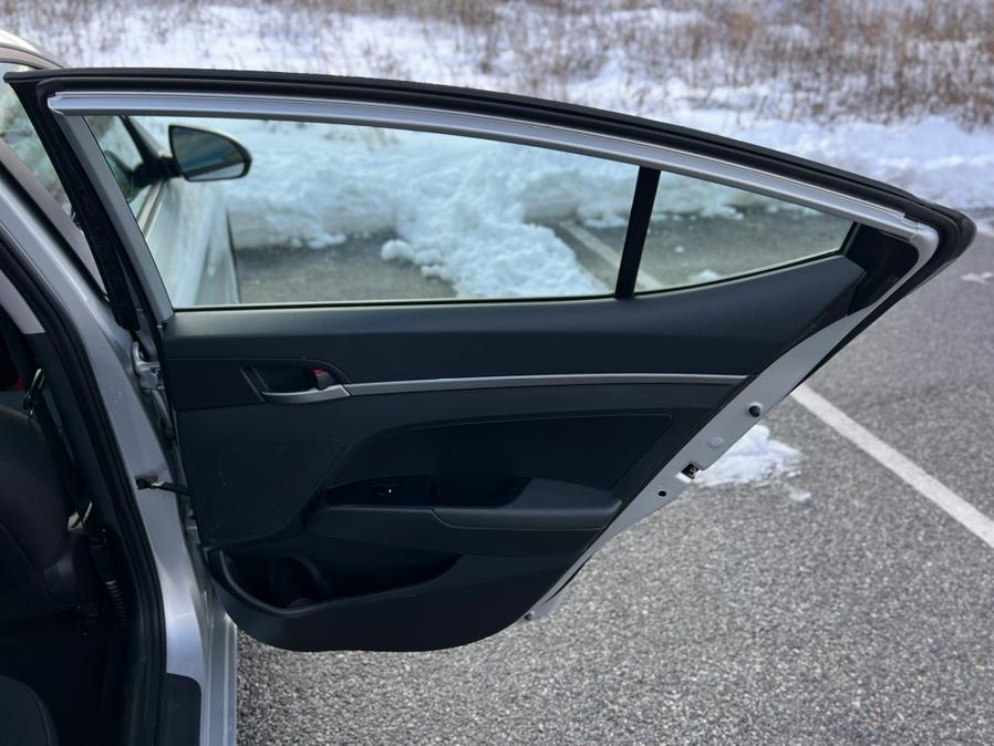2018 Hyundai Elantra SE 2.0L Auto (Alabama) photo