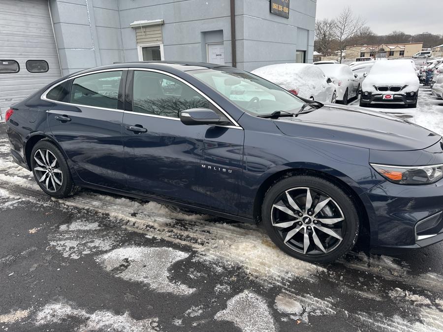 2016 Chevrolet Malibu 4dr Sdn LT w/1LT photo