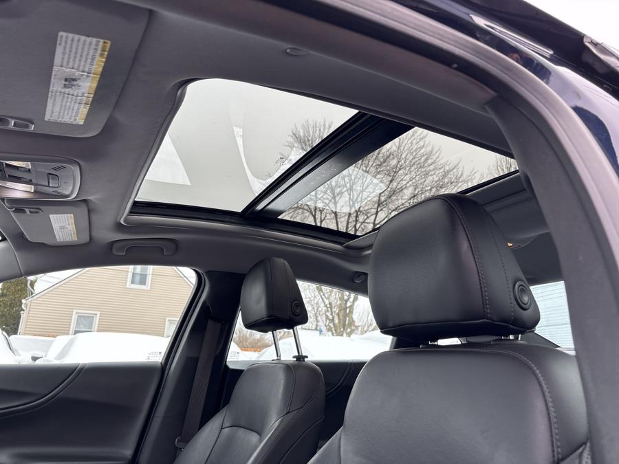 2016 Chevrolet Malibu 4dr Sdn LT w/1LT photo