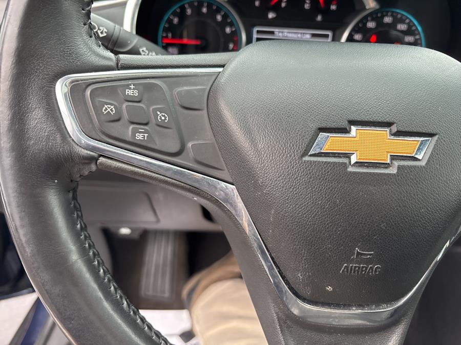 2016 Chevrolet Malibu 4dr Sdn LT w/1LT photo