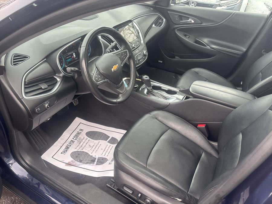2016 Chevrolet Malibu 4dr Sdn LT w/1LT photo