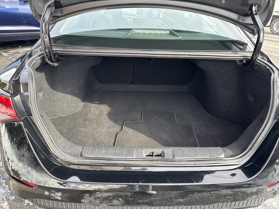 2022 Nissan Sentra SV photo