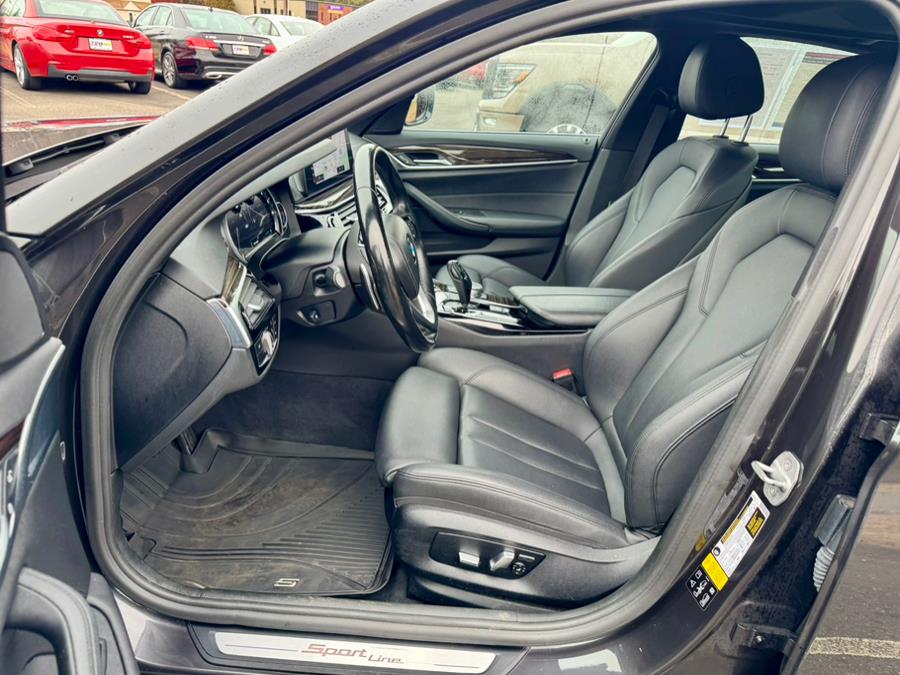 2017 BMW 5-Series 530i xDrive Sedan photo