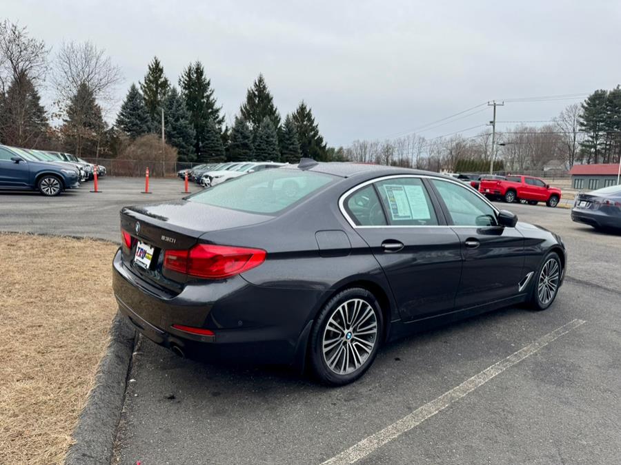 2017 BMW 5-Series 530i xDrive Sedan photo