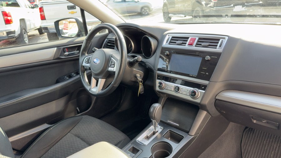 2016 Subaru Outback 4dr Wgn 2.5i Premium PZEV photo