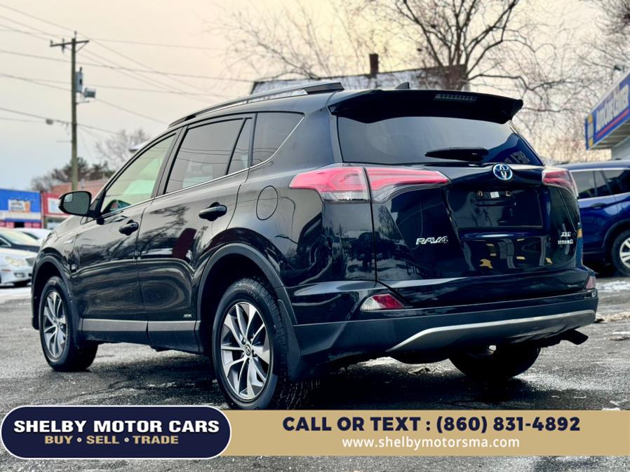 2017 Toyota RAV4 Hybrid XLE AWD (Natl) photo