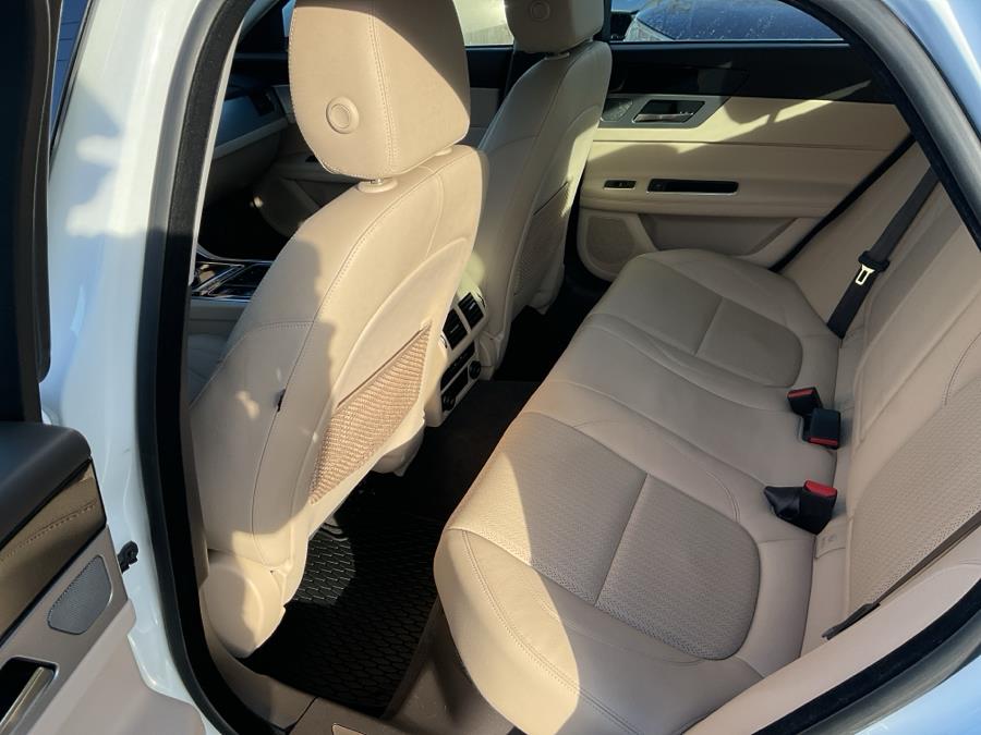 2017 Jaguar XF 35t Prestige AWD photo