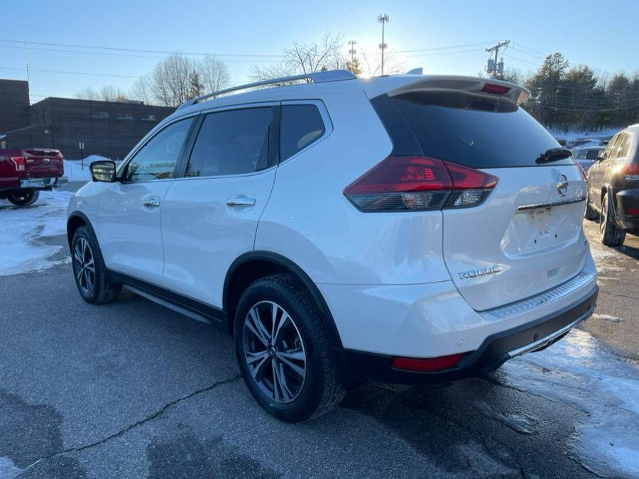 2020 Nissan Rogue AWD SV photo