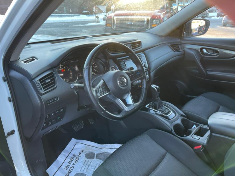 2020 Nissan Rogue AWD SV photo