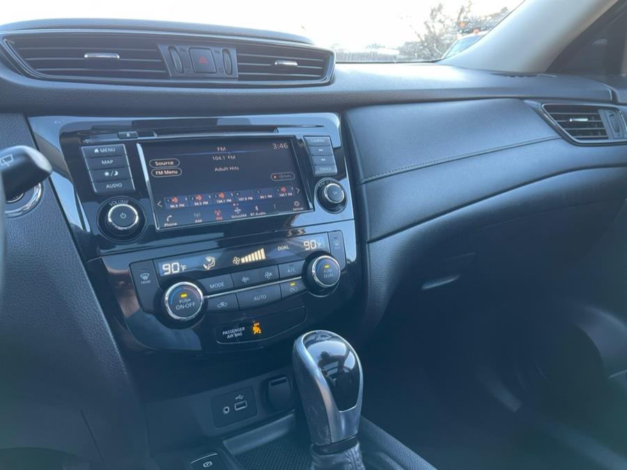 2020 Nissan Rogue AWD SV photo
