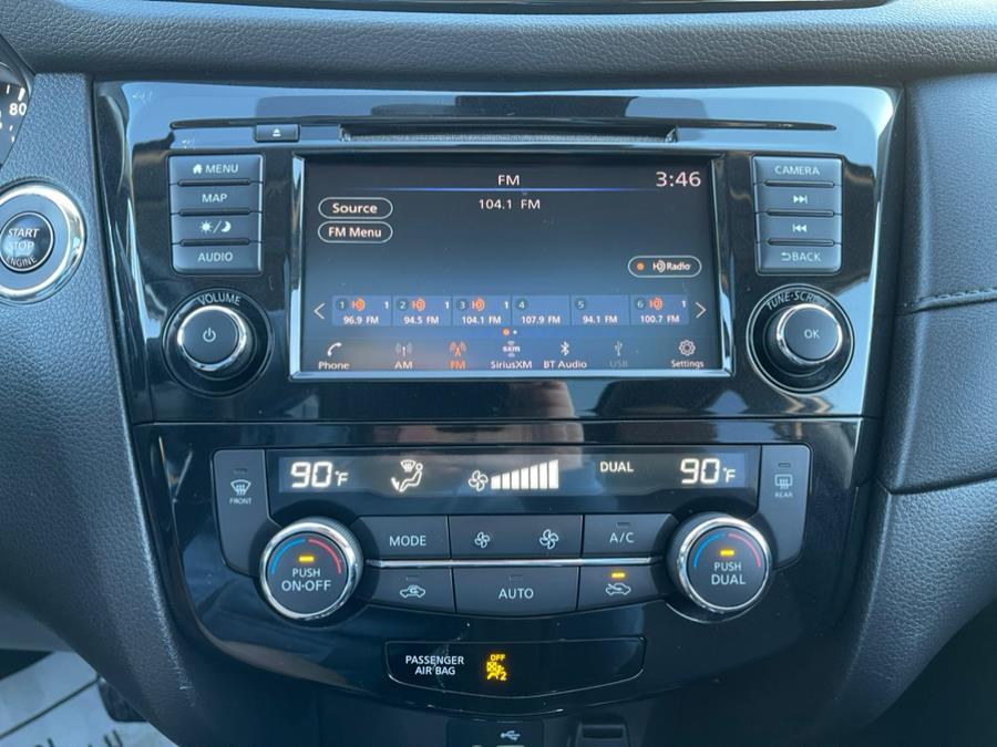 2020 Nissan Rogue AWD SV photo