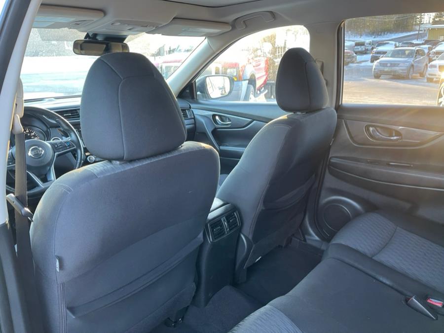 2020 Nissan Rogue AWD SV photo