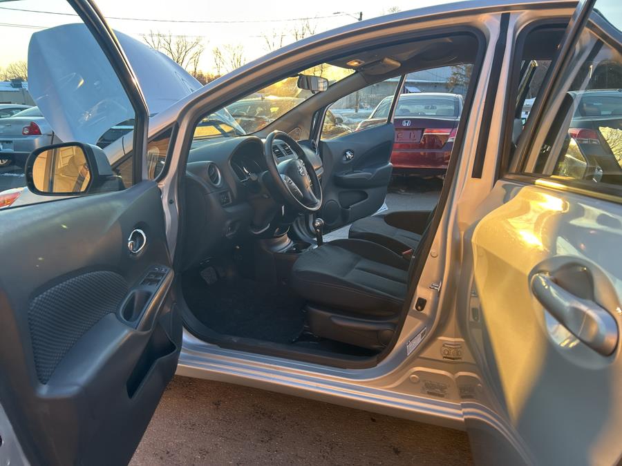 2014 Nissan Versa Note S photo