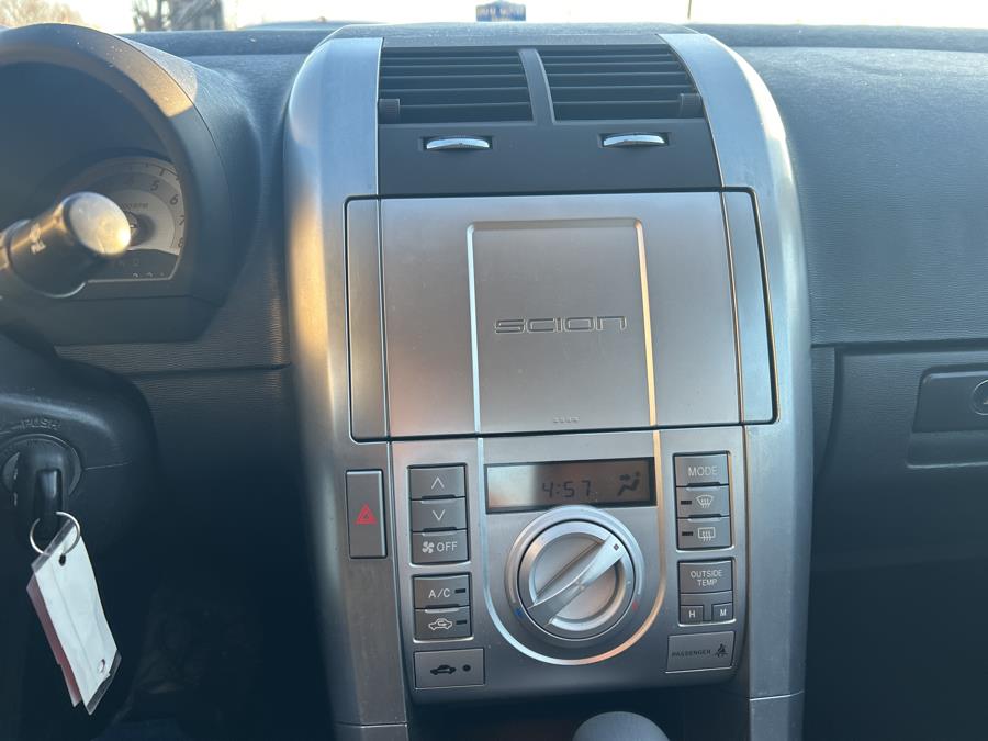 2006 Scion tC photo