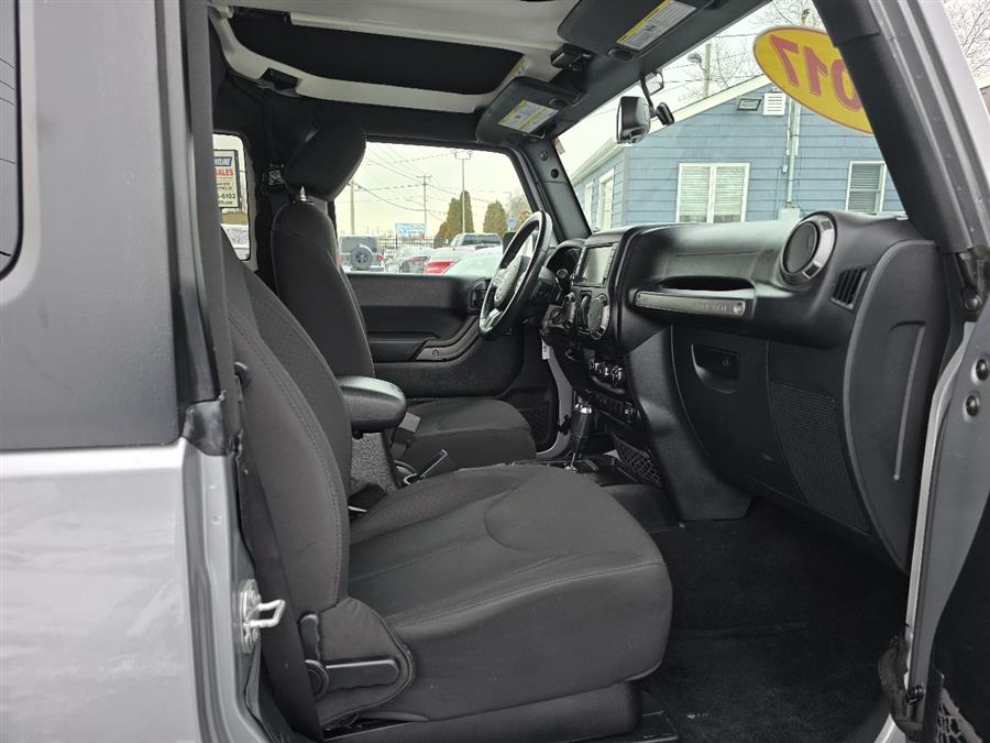 2017 Jeep Wrangler Willys Wheeler 4x4 photo