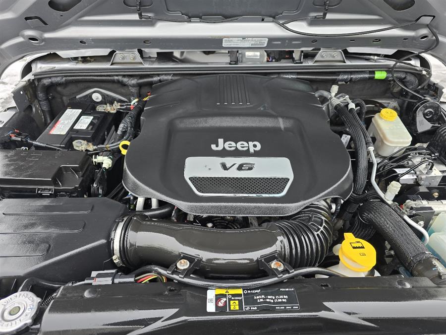 2017 Jeep Wrangler Willys Wheeler 4x4 photo