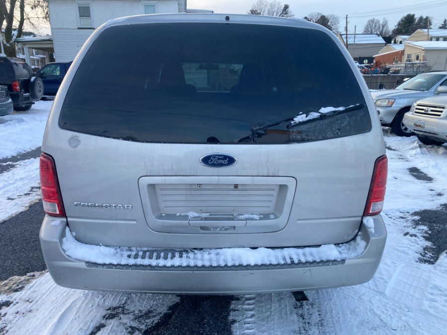 2004 Ford Freestar S photo