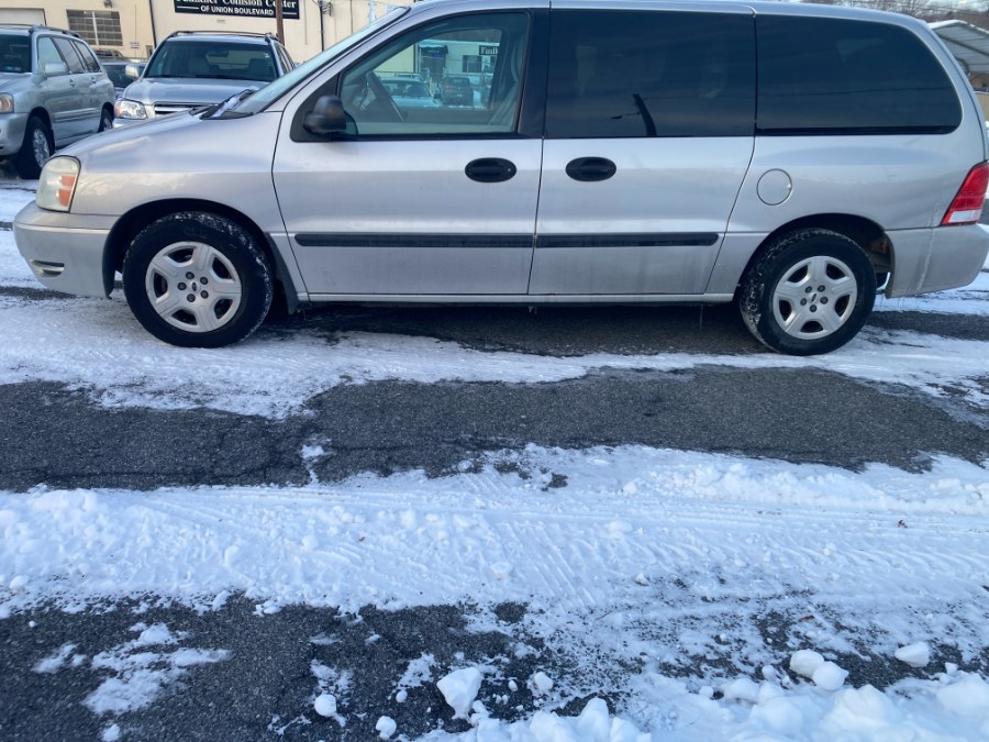 2004 Ford Freestar S photo