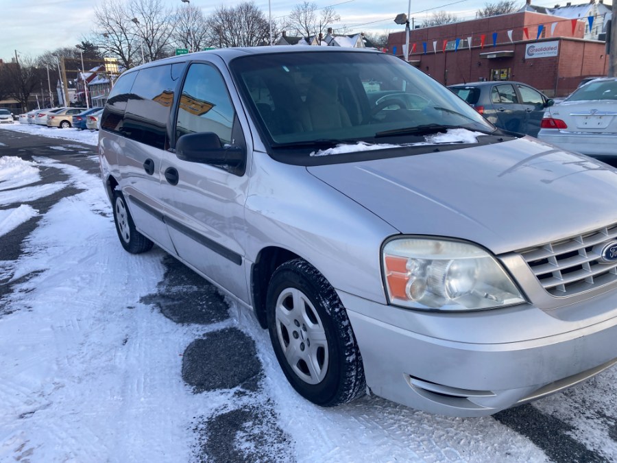2004 Ford Freestar S photo