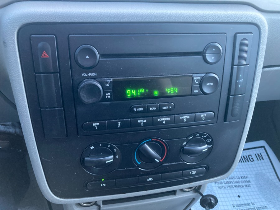 2004 Ford Freestar S photo