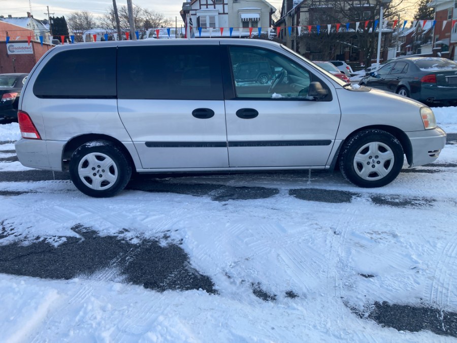 2004 Ford Freestar S photo